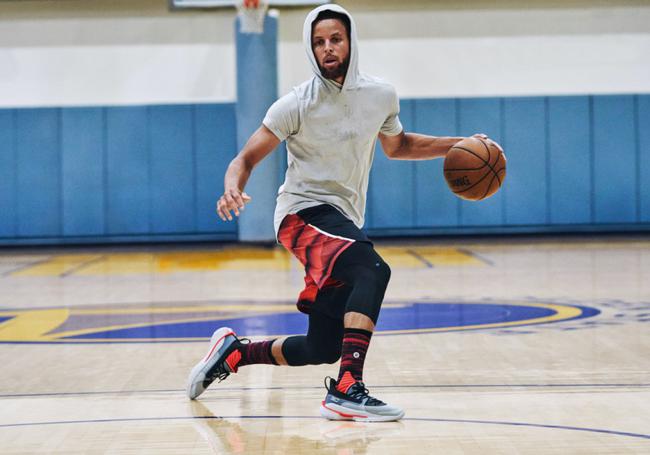 韩媒披露，因对联盟认定塔诺斯“种族歧视”不满，全...（韩媒称：因不满联盟将塔诺斯定性为“种族歧视”，全...）