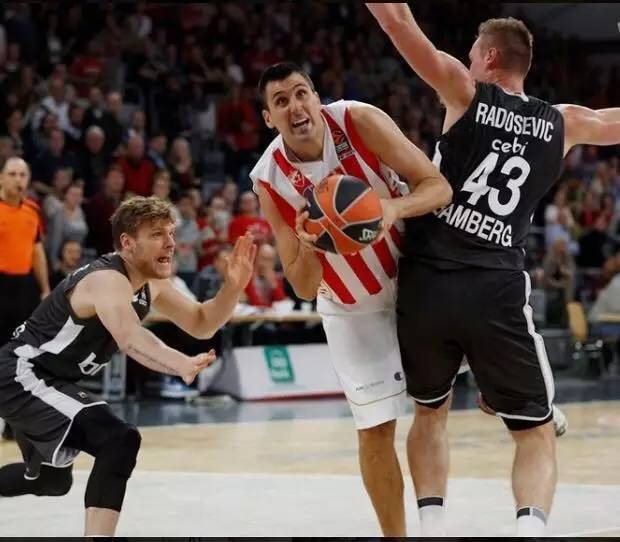 利物浦全力留住科纳特，格伊可能被取代，科纳特状态下滑，但球队仍视其为关键球员。（利物浦力保科纳特：状态下滑仍属核心，格伊位置或被取代）