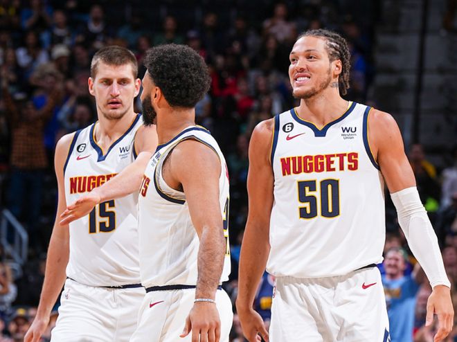 约基奇21+10+9砍下准三双，目送对手晋级淘汰赛（约基奇21分10篮板9助攻准三双难救主，对手挺进淘汰赛）