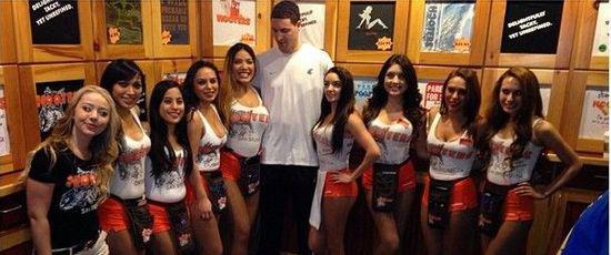 波兰主帅：要帮扎莱夫斯基找回状态；我觉得莱万还没决定未来（波兰主帅：将助扎莱夫斯基重回正轨；称莱万尚未决定未来）