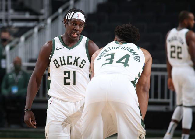 小克鲁伊夫：父亲对团队工作人员很温柔，对管理层则非常强硬（小克鲁伊夫：父亲对团队成员温和，对管理层毫不妥协）