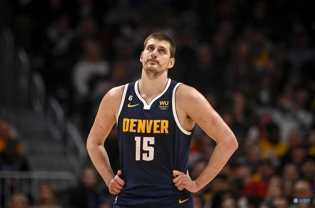 乌迪内斯2-0帕尔马，扎尼奥洛破门，凯南-戴维斯锦上添花（乌迪内斯2-0击败帕尔马：扎尼奥洛先拔头筹，凯南-戴维斯锁定胜局）